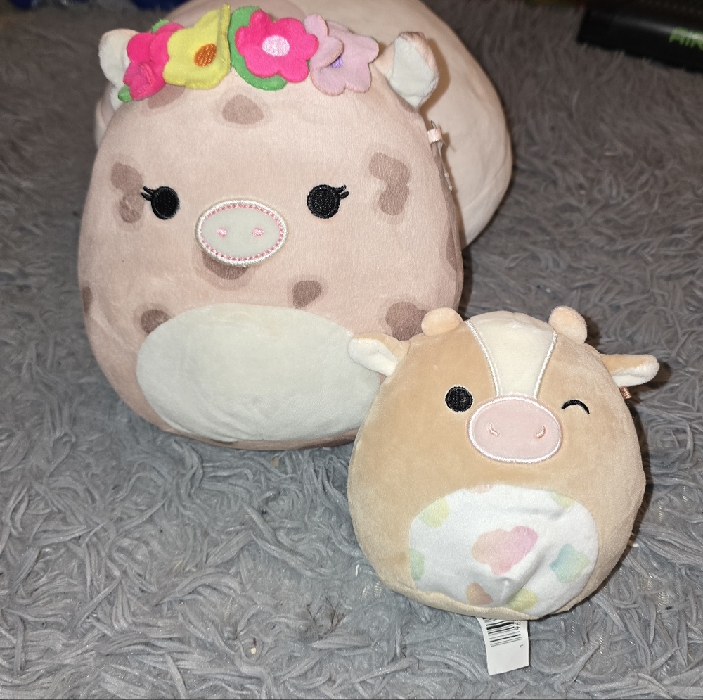 SQUISHMALLOWS PLUSHES! 7.5in Aquitaine The Pig & 5in Griella The Brown Cow